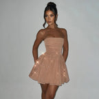 Damen glamouröses Cocktailkleid mit schimmerndem Stoff und figurbetontem Schnitt R&B