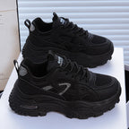 Damen Sportliche Sneakers mit modischem Metallic-Obermaterial R&B