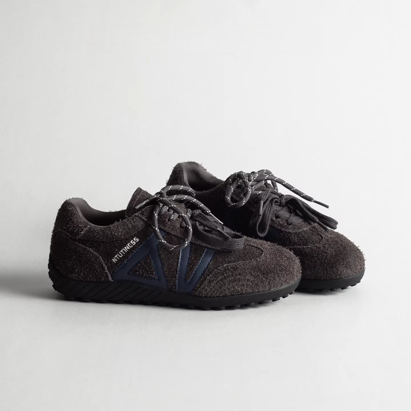 Damen Lauf Sneakers mit Sportlichem Design und Hochwertigem Wildleder R&B