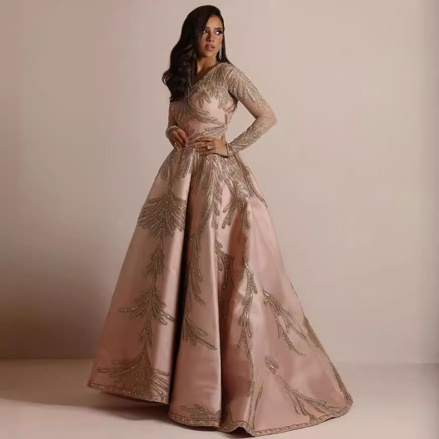 Damen Glamouröses Abendkleid mit schimmernden Pailletten und tiefem V-Ausschnitt R&B