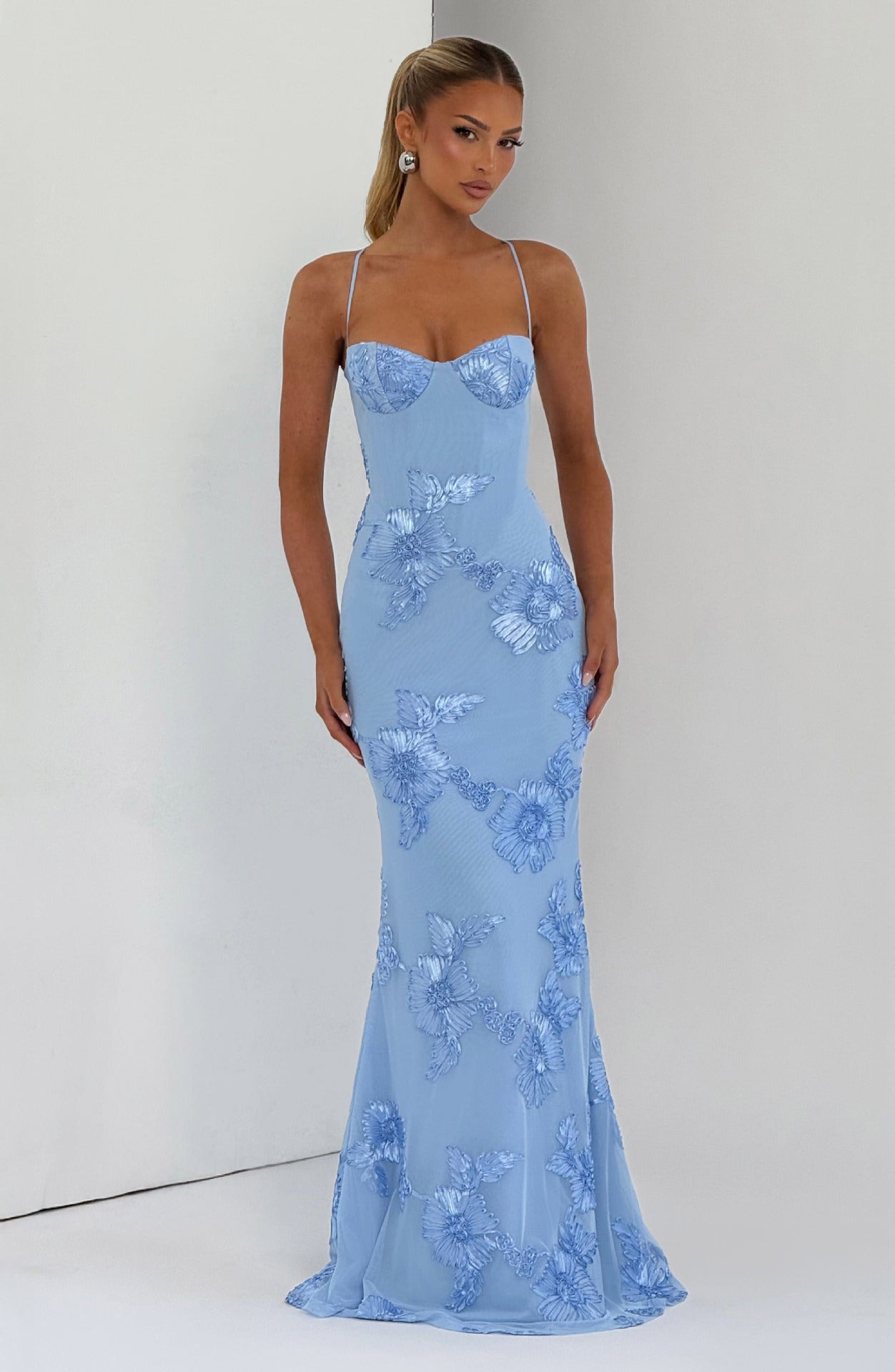 Damen Elegantes Abendkleid mit floralem Spitzenmotiv und tailliertem Schnitt R&B