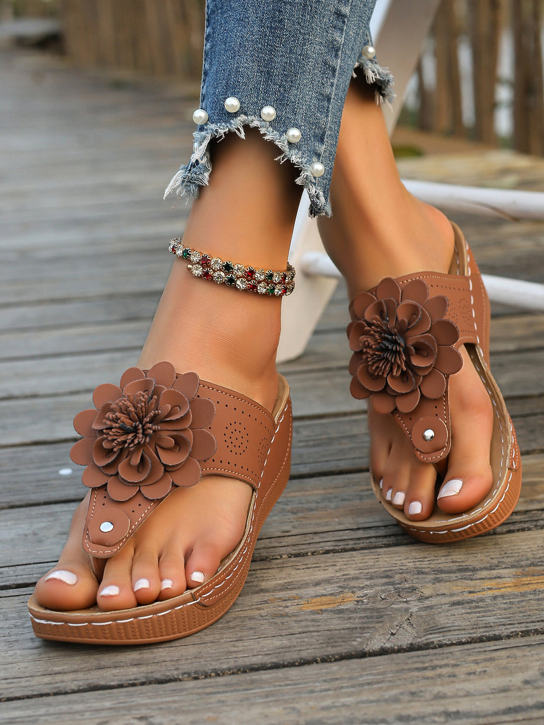 Damen Blumenschmuck Zehentrenner-Sandalen mit gepolsterter Sohle R&B