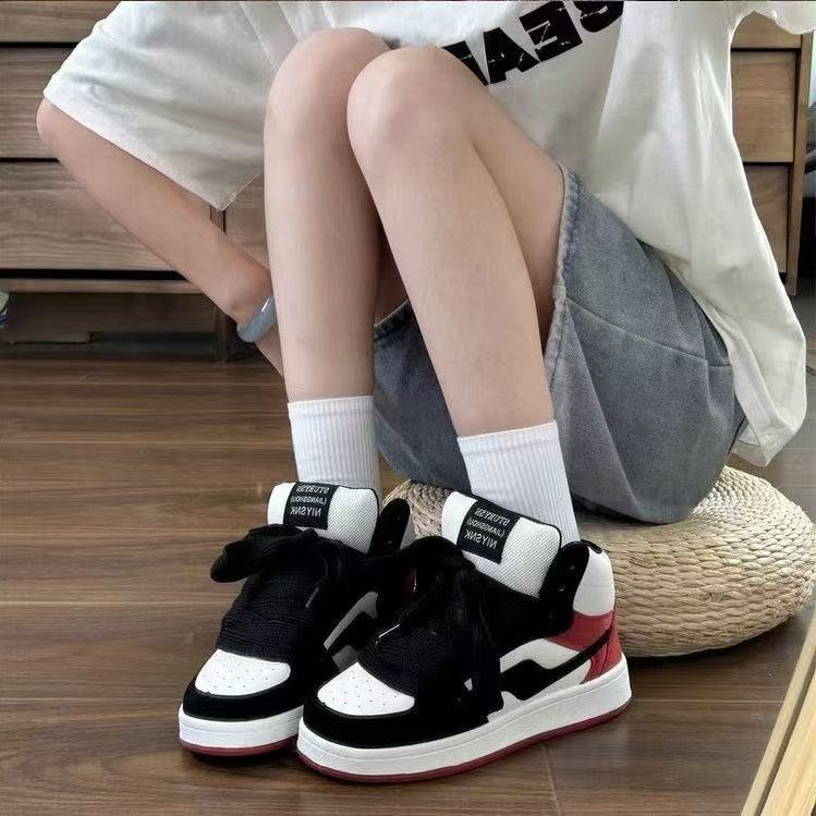 Damen Sportliche Sneaker mit modischem Design und atmungsaktiven Elementen R&B