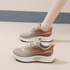 Damen Leichte und atmungsaktive Lauf-Sneaker mit flexibler Sohle R&B