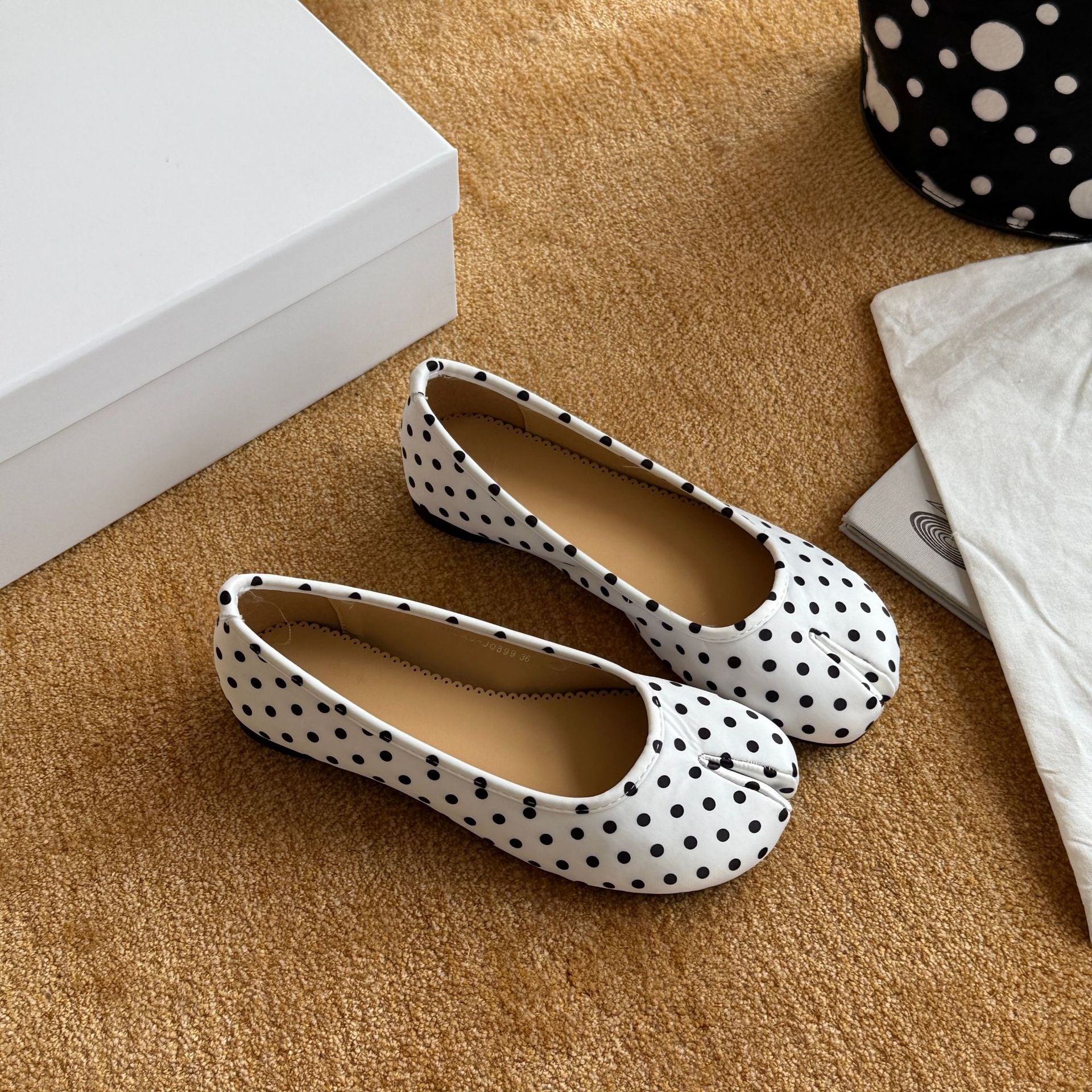 Damen Ballerinas mit modischem Punktmuster und bequemer Sohle R&B
