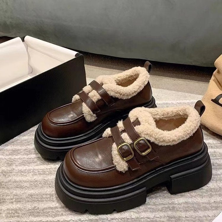 Damen modische Clarks mit flauschigem Innenfutter und doppeltem Schnallenverschluss R&B