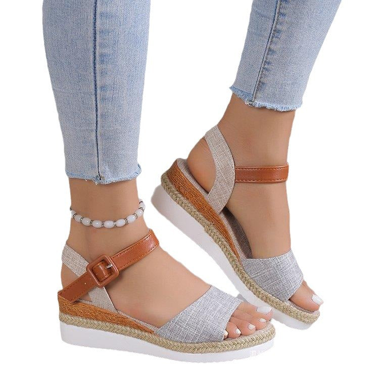 Damen Wedge-Sandalen mit modernem Schnitt und verstellbarem Riemen R&B