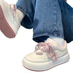 Damen Sportliche Sneaker mit modischem Obermaterial und innovativem Schnürdesign