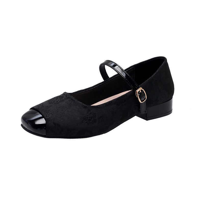 Damen Ballerina mit verstellbarem Riemen und glänzendem Zehenbereich R&B