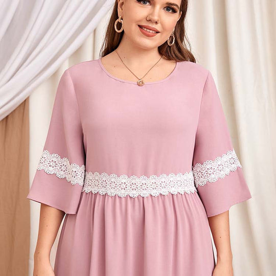 Damen Maxikleid mit eleganten Spitzenakzenten und luftigen Ärmeln R&B