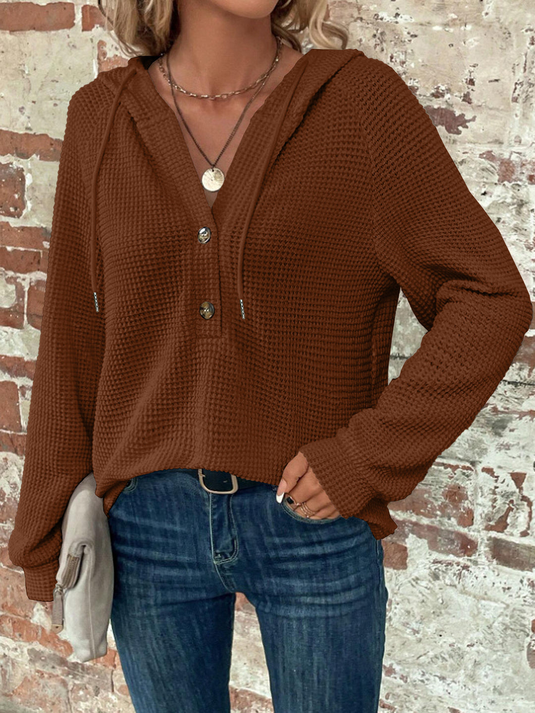 Damen lässiger Kapuzenpullover mit Knopfdetails und strukturiertem Gewebe R&B