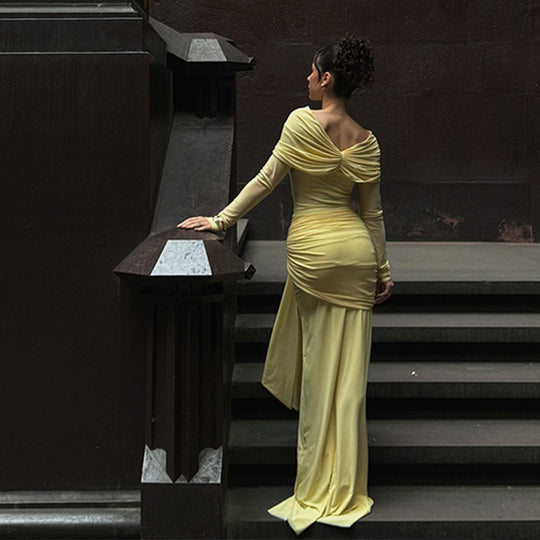 Damen Elegantes, schulterfreies Abendkleid mit raffinierten Drapierungen R&B