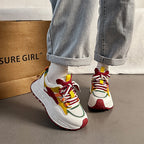 Damen Sportliche Chunky Sneakers mit elastischem Schnürsystem und farbenfrohen Akzenten R&B