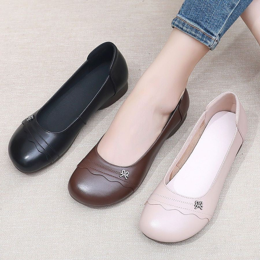 Damen Elegante Ballerinas mit zierlichem Schmuckdetail und hochwertiger Lederverarbeitung