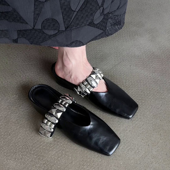 Damen Stiefelette mit glamourös dekoriertem Riemen R&B