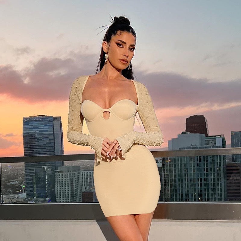 Damen Figurnahes Kleid mit beeindruckenden Puffärmeln und elegantem Ausschnitt R&B