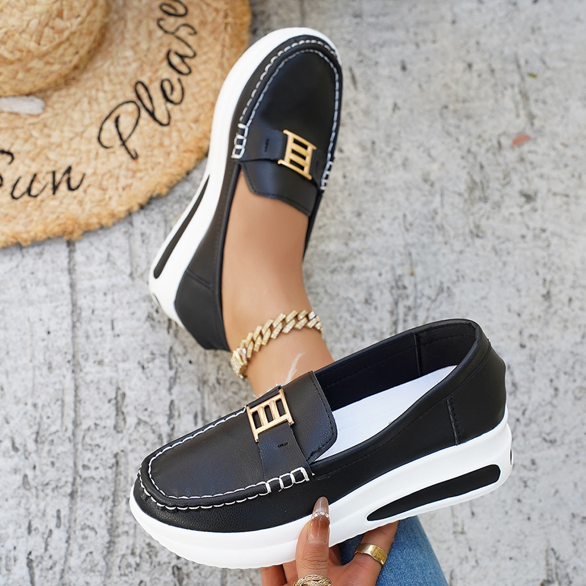 Damen Komfortable Slip-On Mokassins mit modischem Akzent