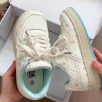 Damen Bequeme Freizeitsneaker mit floralem Design