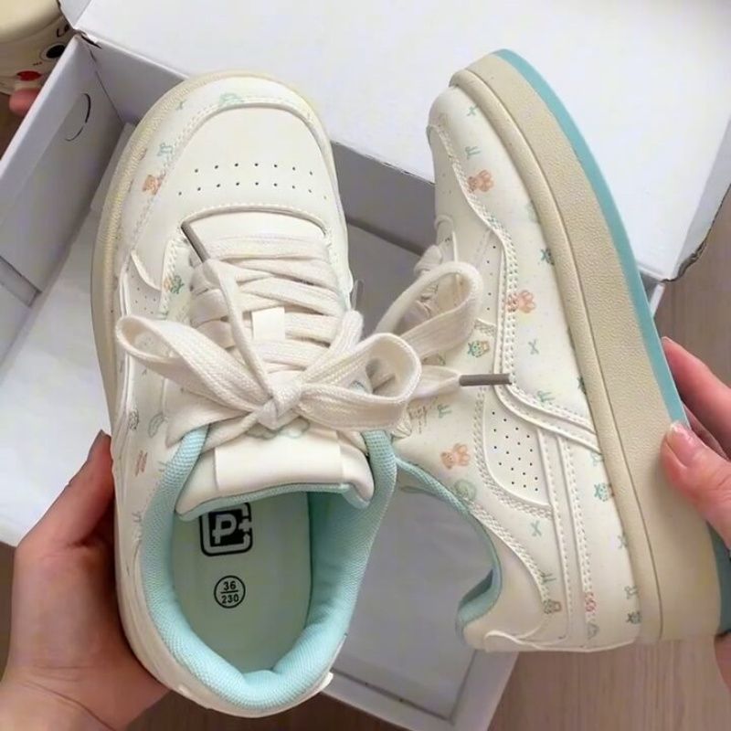 Damen Bequeme Freizeitsneaker mit floralem Design