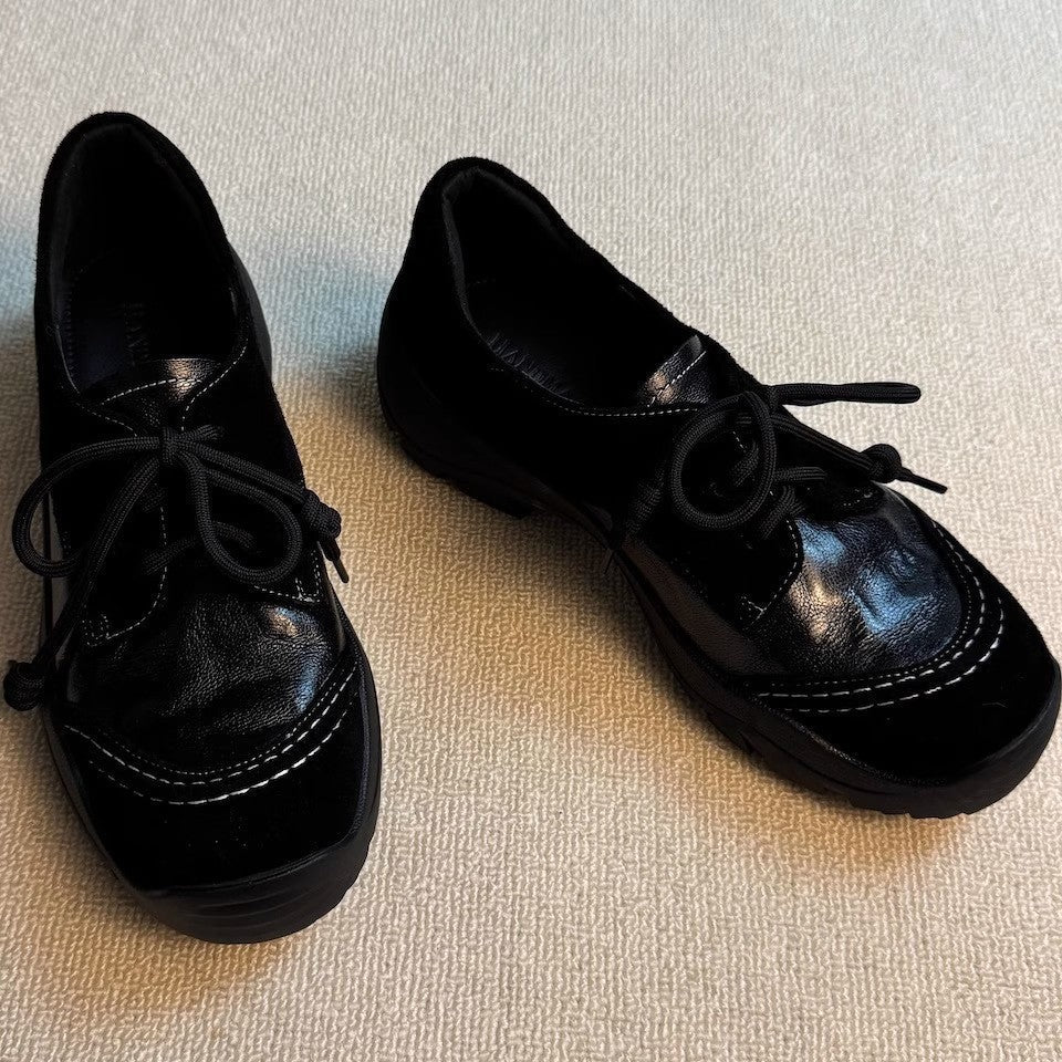 Damen modische Schnürschuhe mit flexibler Sohle und eleganter Verarbeitungsweise R&B