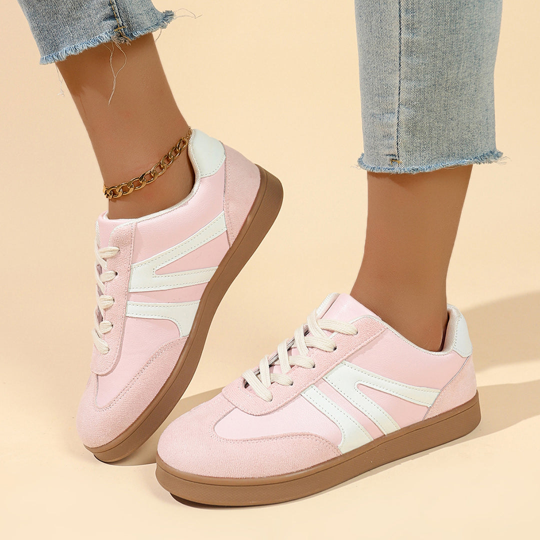 Damen Sneakers im modernen Sportschnitt mit innovativer Sohle R&B