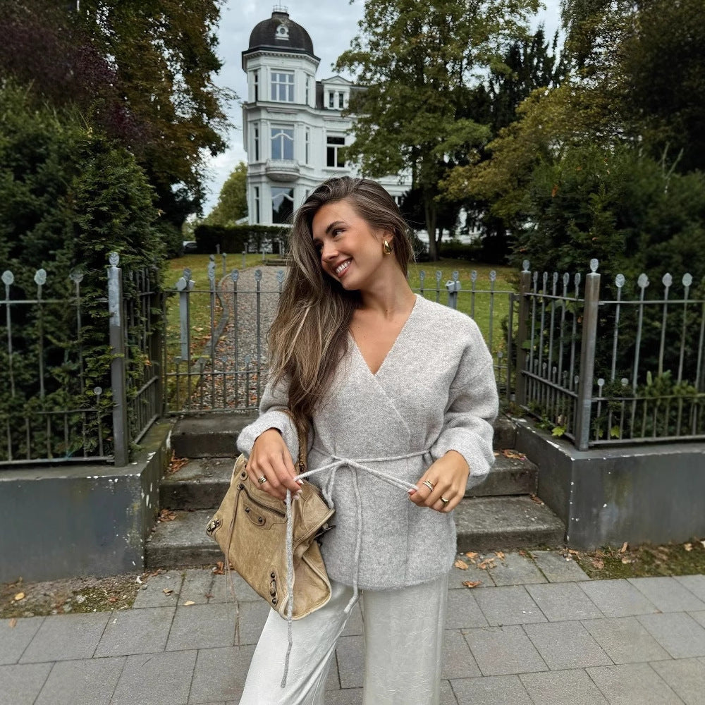 Damen Wickelpullover mit Taille und stylishen Details R&B