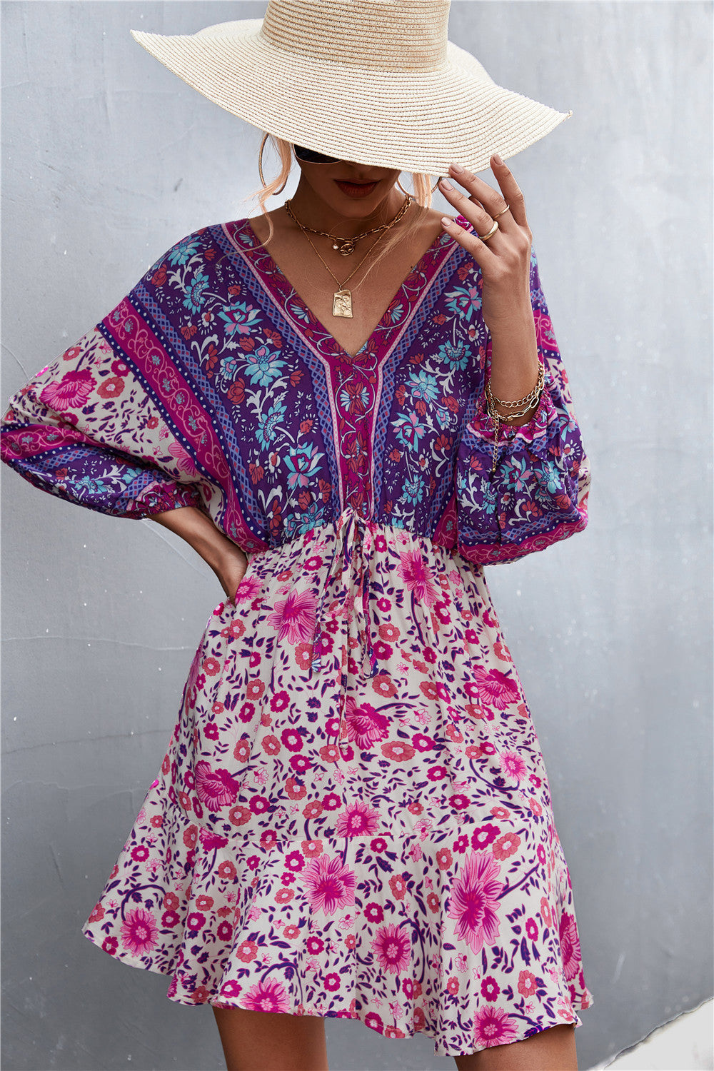 Damen Sommerliches Blusenkleid mit auffälligem floralen Muster und eleganten Puffärmeln R&B