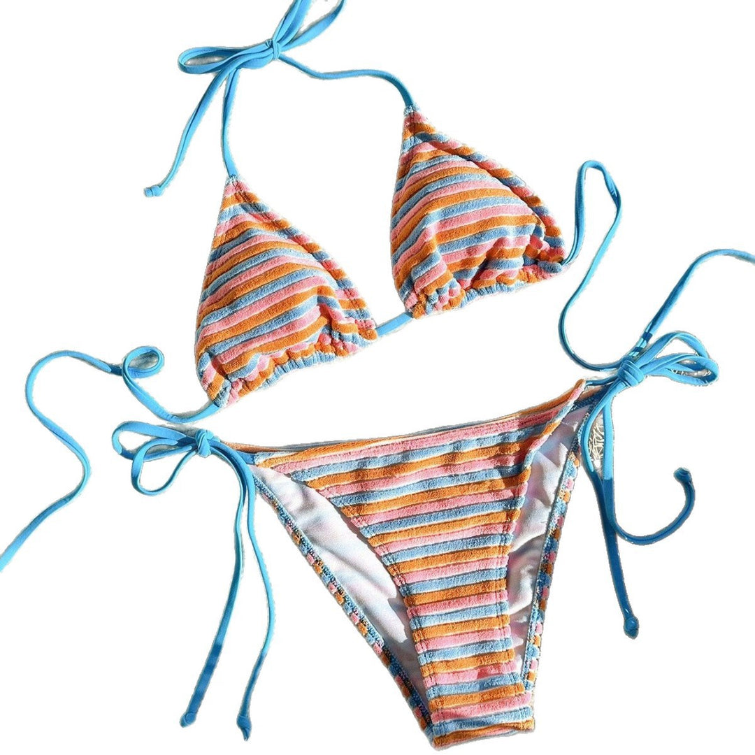 Damen Bikinimodell mit verspieltem Streifenmuster R&B
