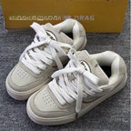 Damen Sportliche Sneaker mit atmungsaktivem Mesh-Obermaterial und stabiler Sohle R&B