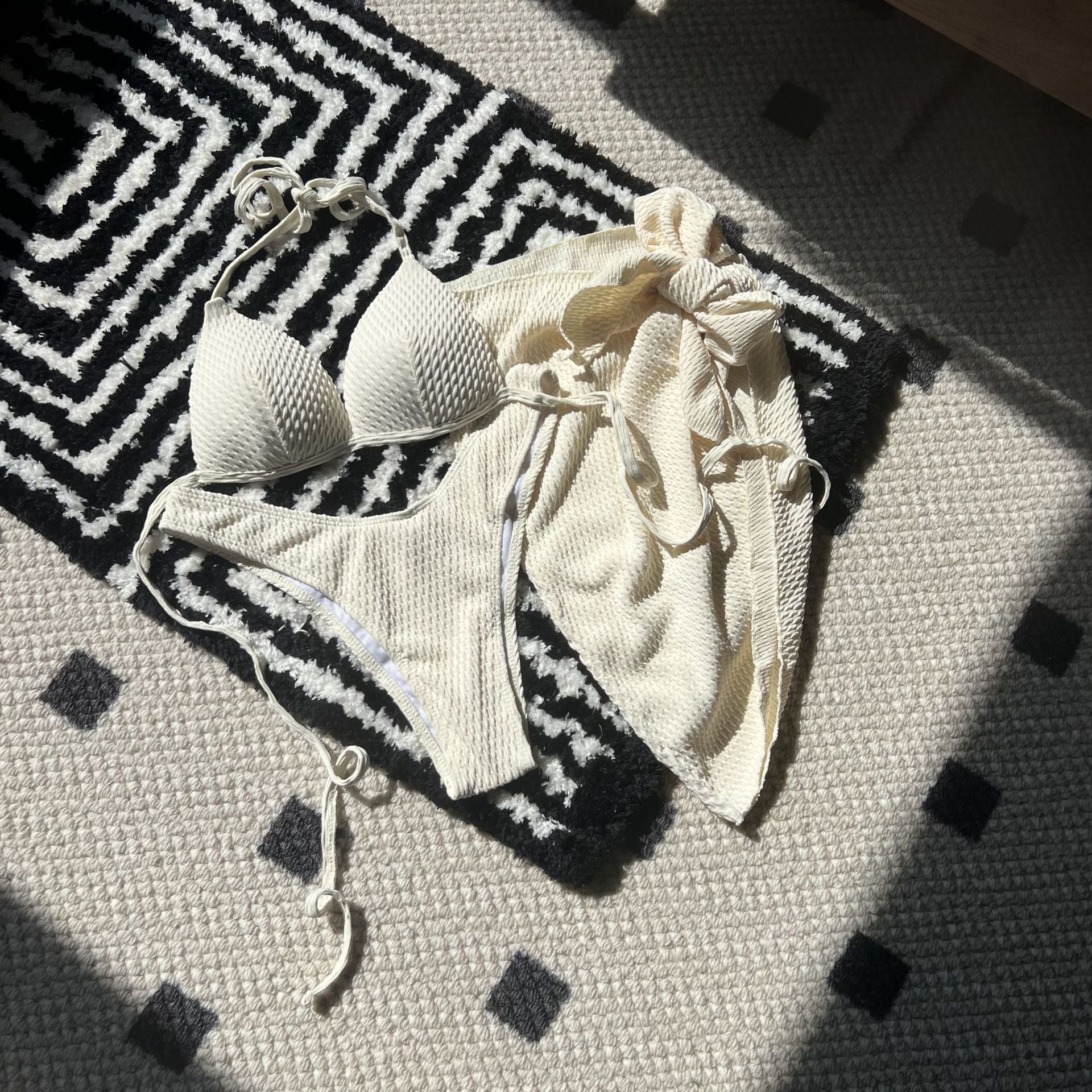 Damen Bikini-Set mit raffiniertem Wickelrock und gepolstertem Oberteil R&B