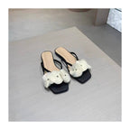 Damen Zehentrenner-Sandalen mit floralen Akzenten und ergonomischem Fußbett R&B