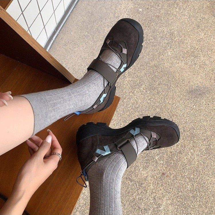 Damen modische Slipper mit verstellbarem Klettverschluss und robustem Sohlenprofil R&B