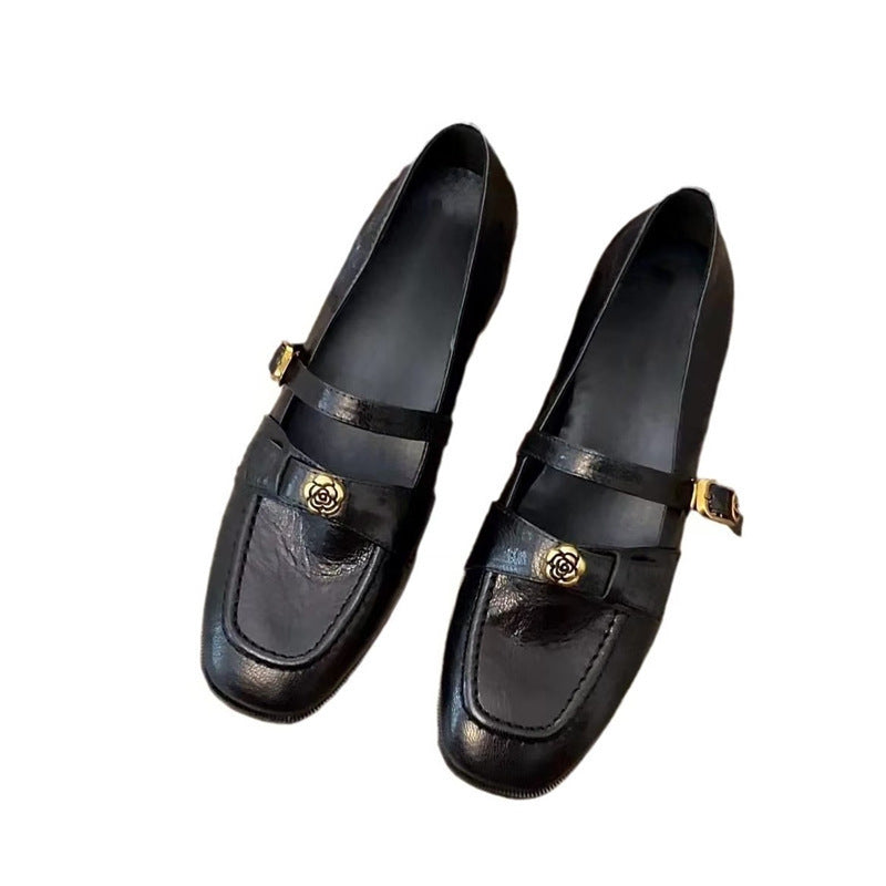 Damen Mokassins mit elegantem Riemen und luxuriösem Metall-Detail