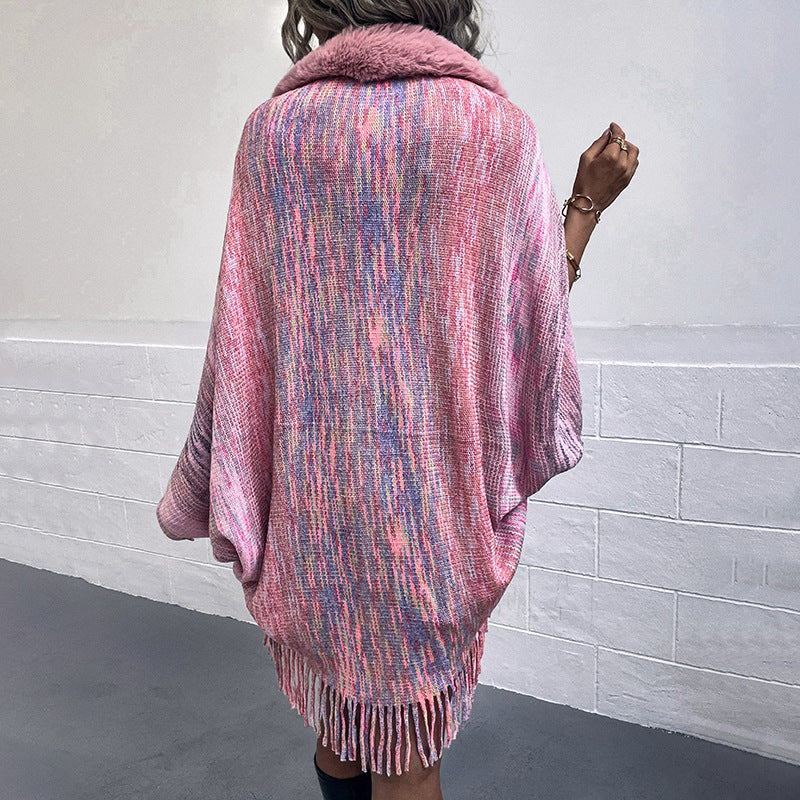 Damen eleganter Poncho mit luxuriösem Kunstfellkragen und fransigem Saum R&B