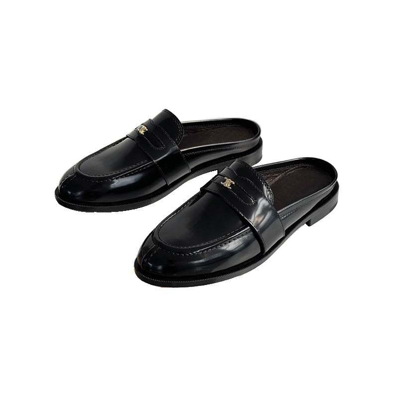 Damen Mokassin-Pantoletten mit elegantem Lackleder und modischem Schmuckdetail