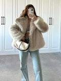 R&B | Embrace Cropped Große Revers Plüschjacke