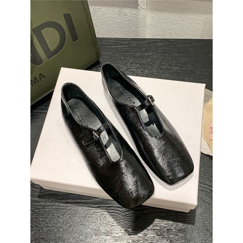 Damen elegante Ballerinas mit modischem Riemchen R&B