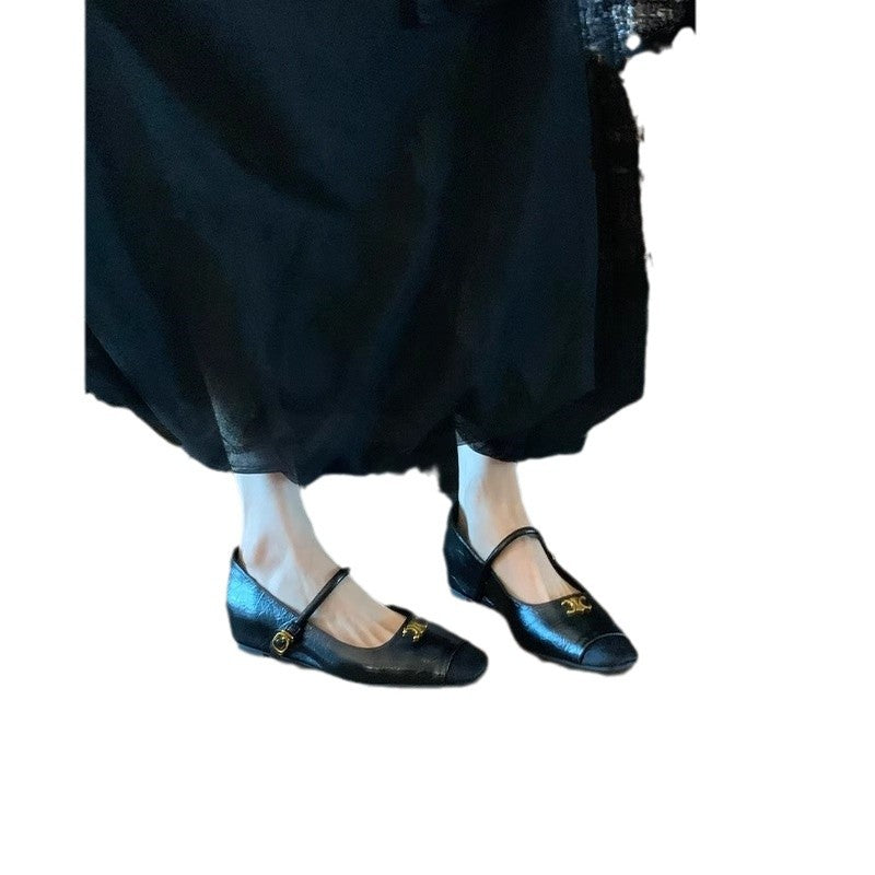 Damen elegante Ballerinas mit modischem Riemen und geschmackvollem Schmuckdetail R&B