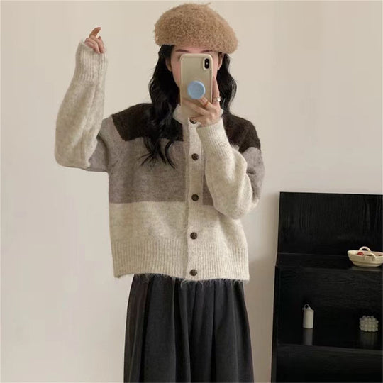 Damen Gemusterte Strickjacke mit Knopfleiste und überschnittenen Schultern R&B