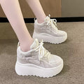 Damen Plattform Sneaker mit atmungsaktivem Mesh und sportlichem Design