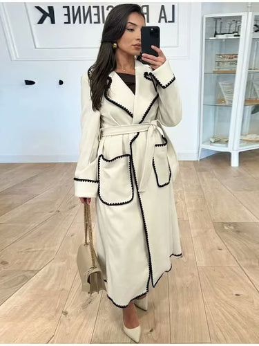 Damen eleganter Longcoat mit Bindegürtel und kontrastierenden Paspeln R&B