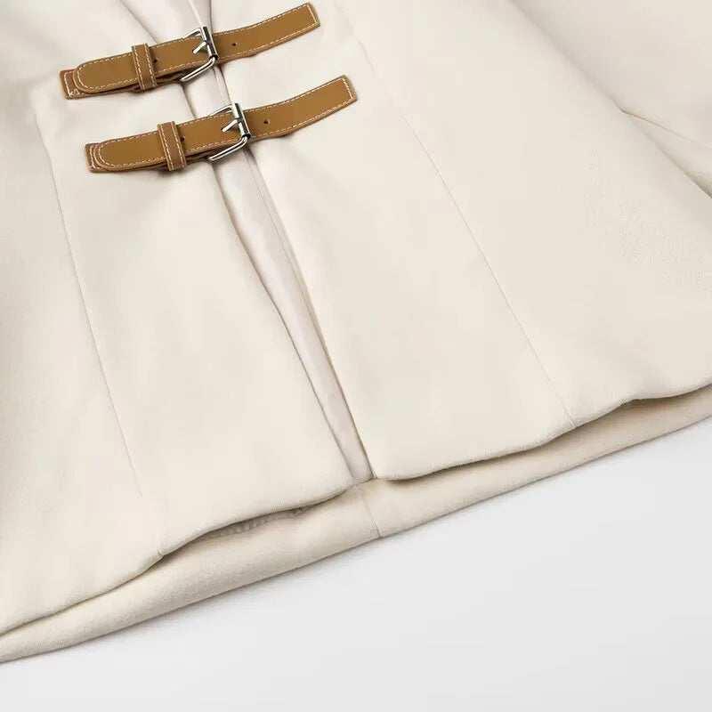 Damen elegante Kurzjacke mit praktischen Schnallenverschlüssen R&B