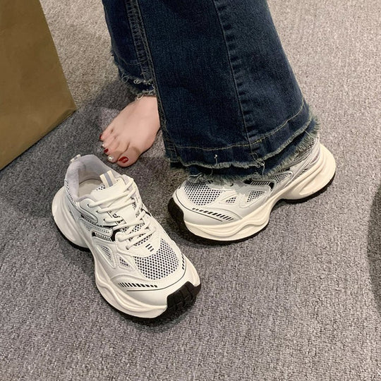 Damen sportliche Sneakers mit atmungsaktiver Mesh-Oberfläche und robustem Sohlenprofil R&B