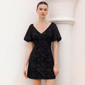 Damen Minikleid mit Puffärmeln und floralem 3D-Design R&B