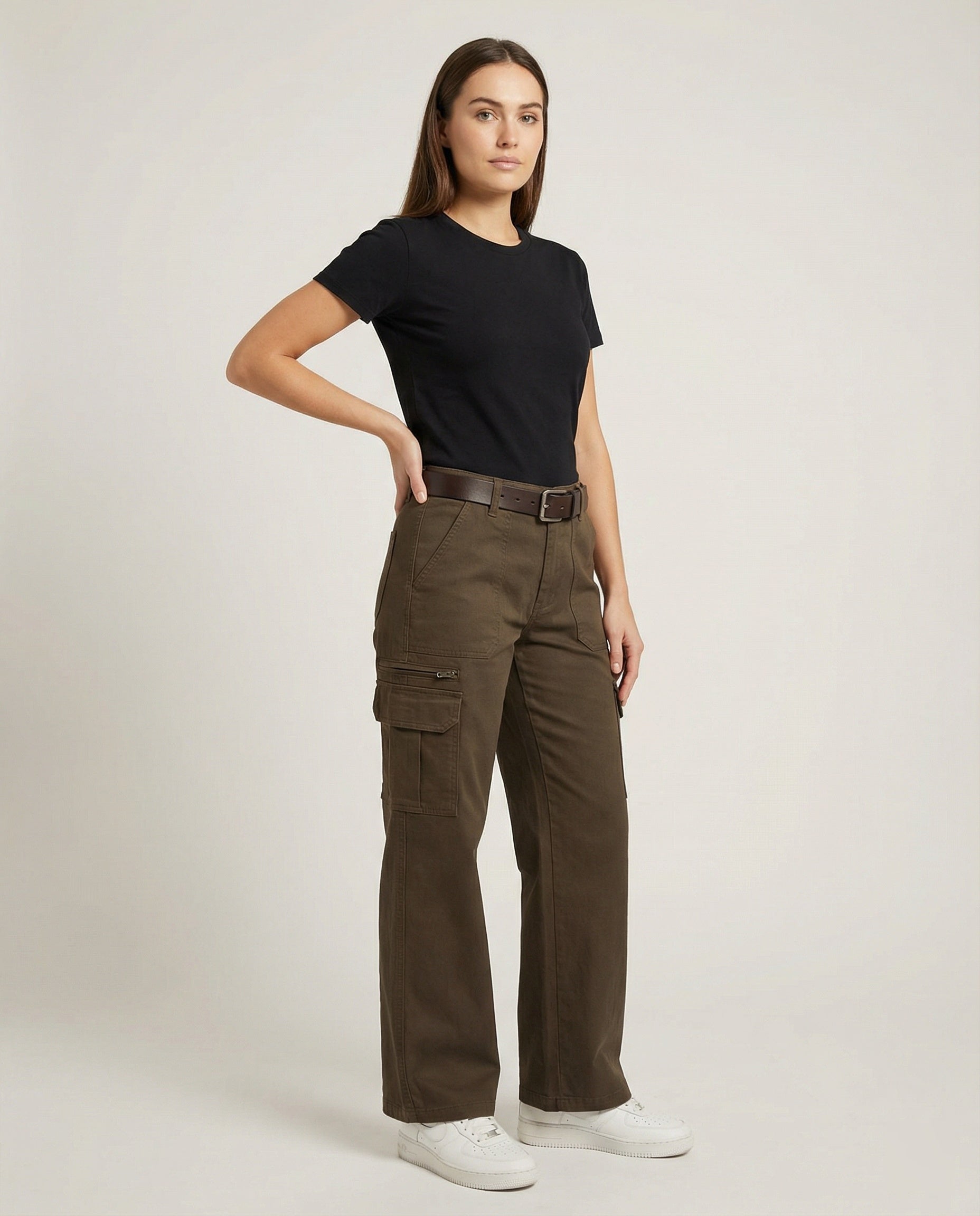 Damen hochgeschnittene Cargohose mit weitem Bein, mehrlagigen Kniepaneelen und verstellbaren Beinlaschen R&B