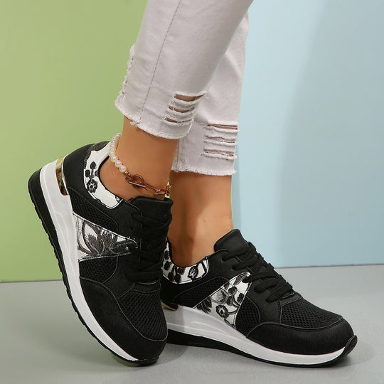 Damen modische Plateausneakers mit floralen Applikationen R&B