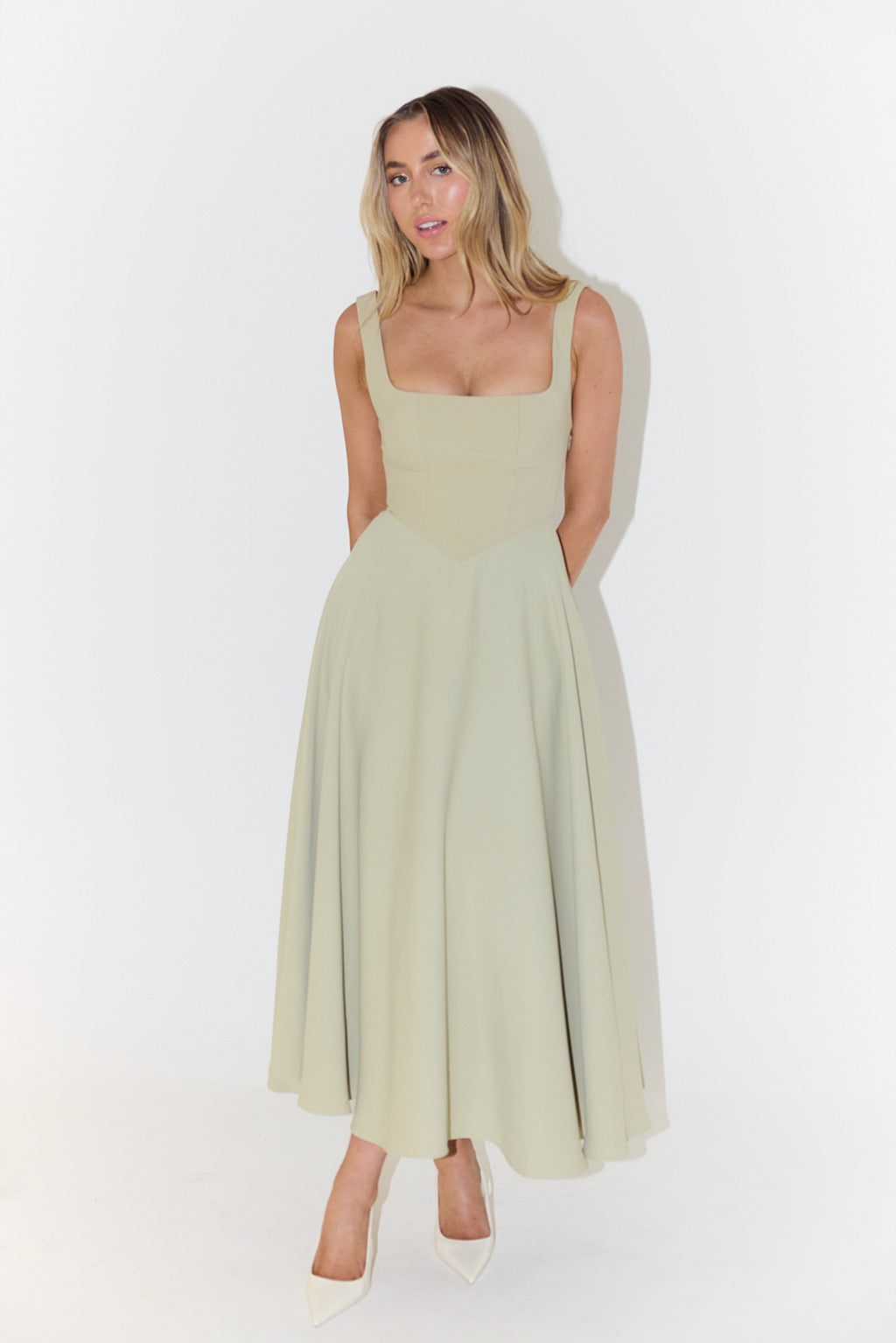 Damen A-Linien Maxikleid mit quadratischem Ausschnitt und fließendem Stoff R&B