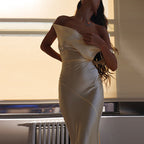 Damen Elegantes Satin-Maxikleid mit asymmetrischem Oberteil und fließendem Schnitt R&B