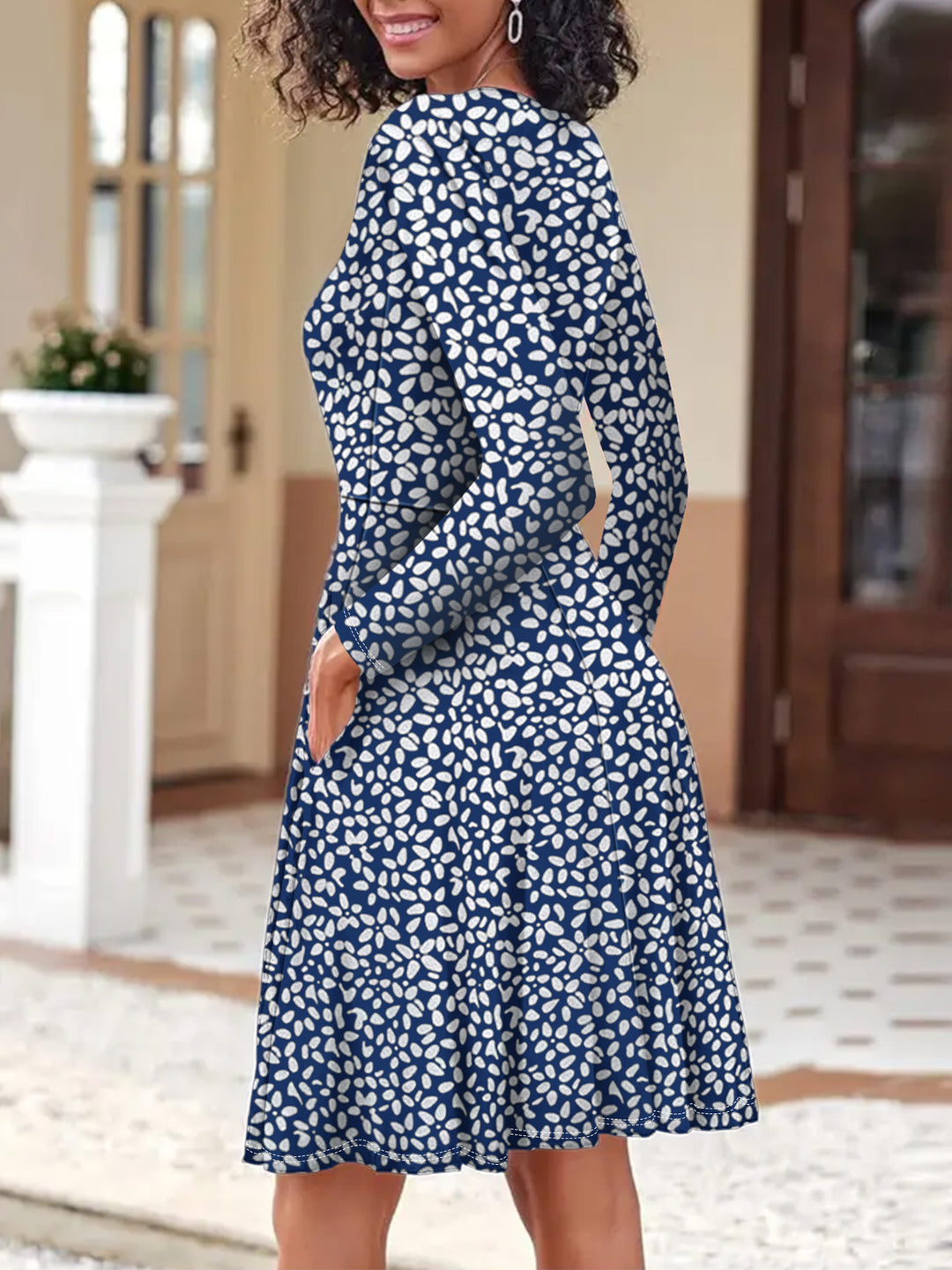 Damen Kleid mit floralem Muster und praktischen Taschen R&B