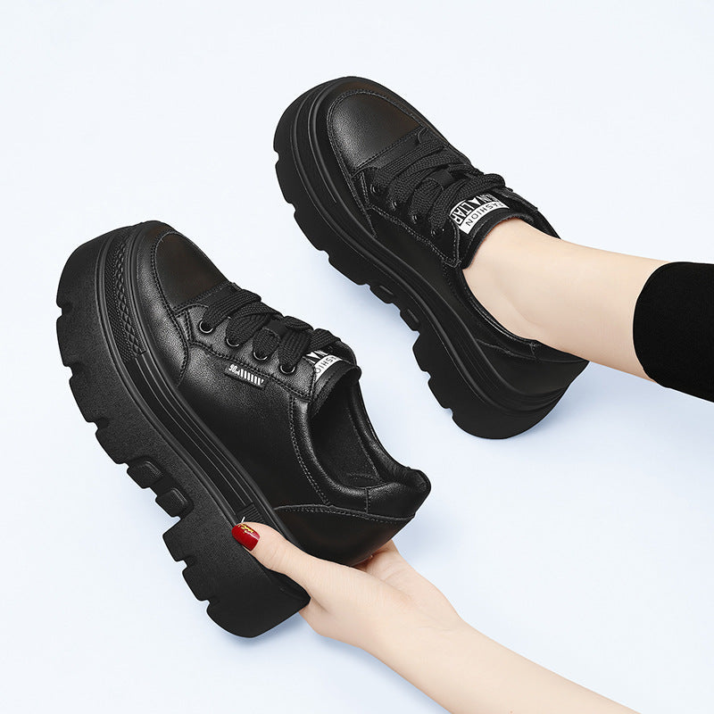 Damen Plateau-Sneaker mit rutschfester Sohle und modischer Schnürung R&B